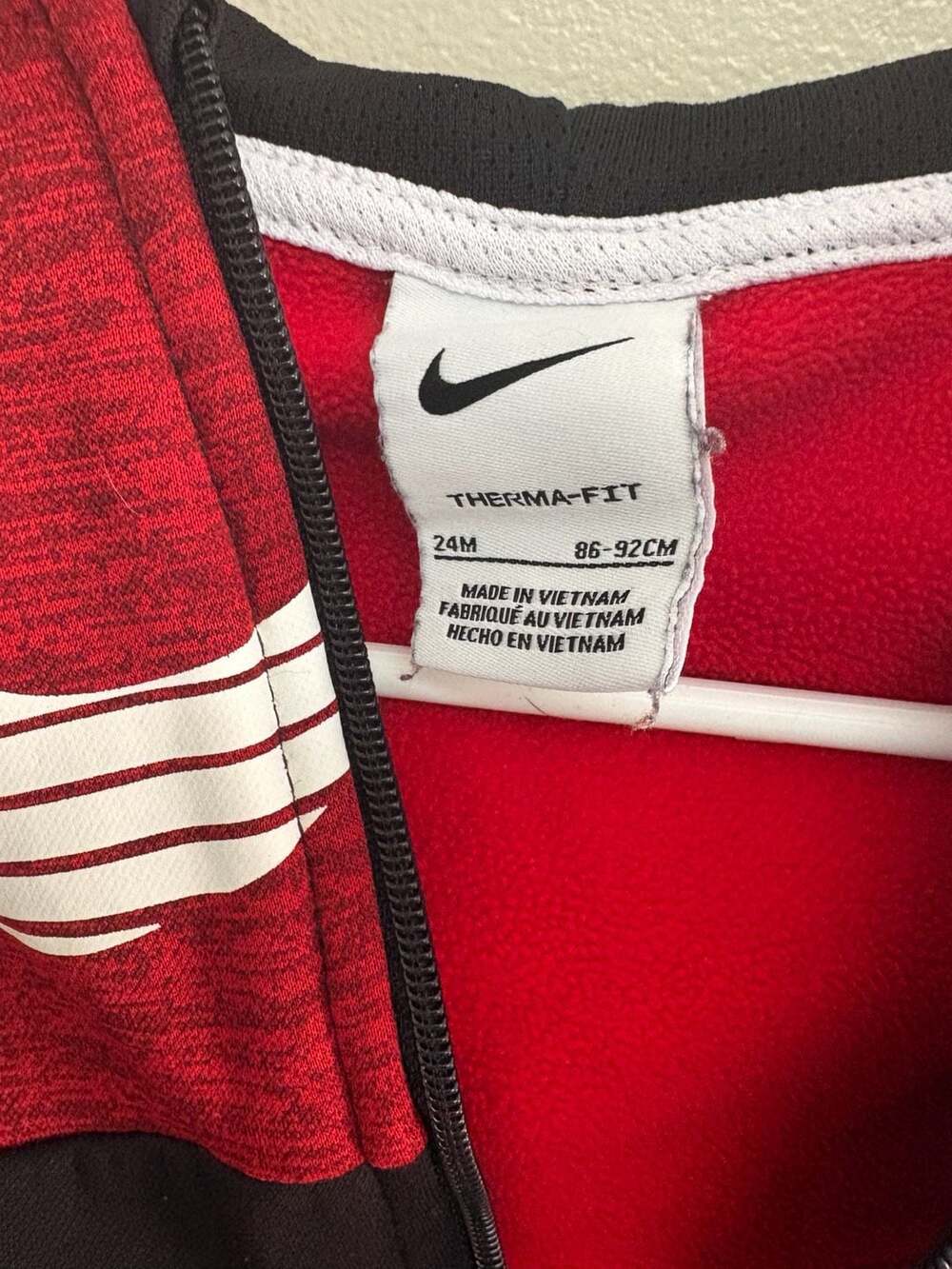 Nike Toddler Boys 24M Therma-FIT Colorblock Full-Zip Hoodie Black/Red - Picture 2 of 3